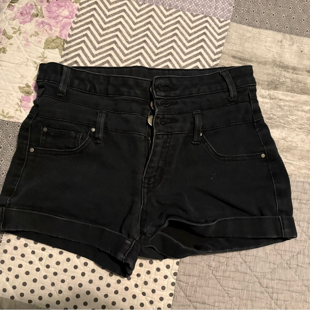 Ardene Black High-Waisted Shorts
